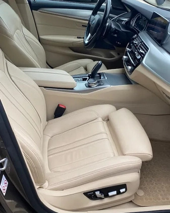 BMW Seria 5 cena 139900 przebieg: 129000, rok produkcji 2018 z Płock małe 232